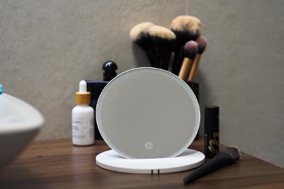 Avis sur le miroir cosmétique portable avec éclairage LED kielle Idolio